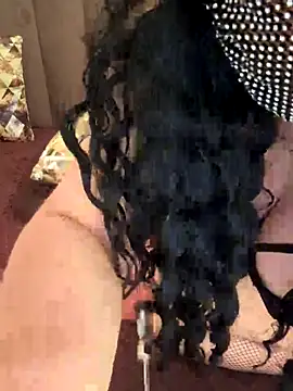 Emy-sexy online show from November 28, 2025, 11:07 pm