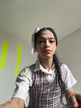 stormytt  online show from September 23, 2025, 4:43 pm