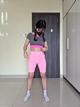 Snapshot of HinaLovely chatting on January 10, 2025, 2:04 am HinaLovely online show from January 10, 2025, 2:04 am