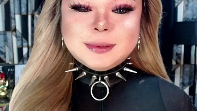 Mistress DOMnicaaxx online show from October 4, 2025, 11:25 pm