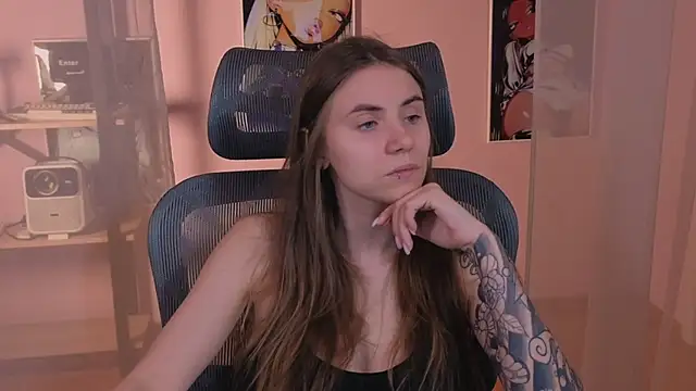  AnnaStark  online show from November 19, 2025, 8:20 pm