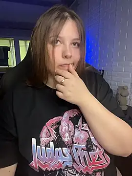 XNirvanaX online show from October 31, 2025, 5:08 am