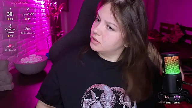 XNirvanaX online show from April 24, 2026, 4:48 am