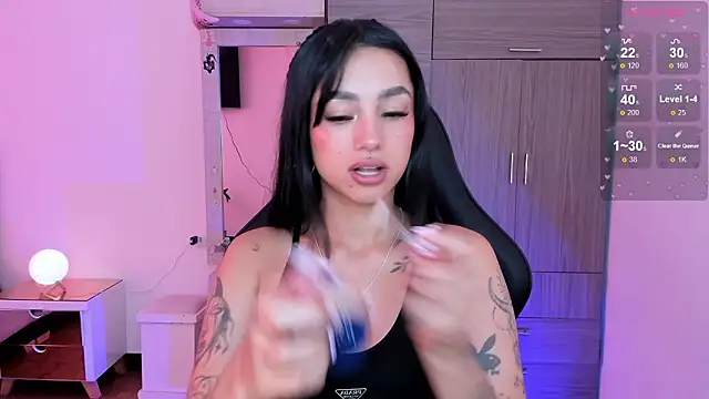 Lizzie corner v online show from March 10, 2026, 2:22 pm