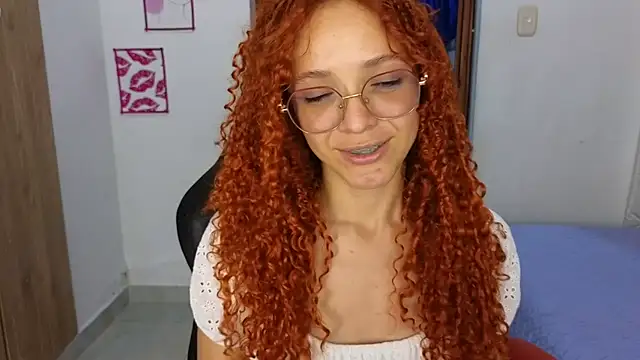 Snapshot of SexyLeilaa chatting on October 11, 2025, 11:58 pm SexyLeilaa online show from October 11, 2025, 11:58 pm