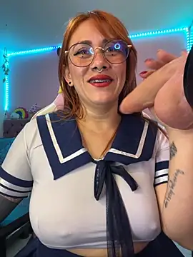 Luna Paris  online show from October 10, 2025, 9:36 pm