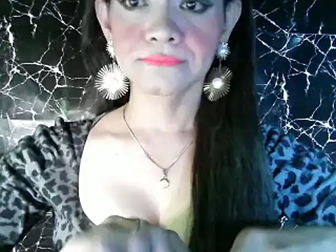 Rosebaumgardner1234 online show from January 24, 2025, 8:13 am