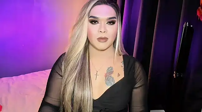 Snapshot of VictoriaEliz chatting on March 17, 2025, 6:00 pm VictoriaEliz online show from March 17, 2025, 6:00 pm