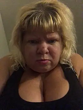 Snapshot of JemJensen30 chatting on October 10, 2025, 6:23 am JemJensen30 online show from October 10, 2025, 6:23 am