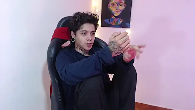 Snapshot of saad_man chatting on December 17, 2024, 10:44 am saad man online show from December 17, 2024, 10:44 am