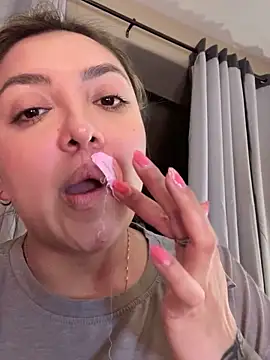 drizzypeach602 online show from February 12, 2025, 8:49 am