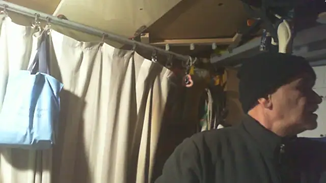 nonnomaturobisex online show from January 8, 2026, 6:32 pm