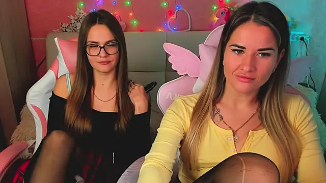 ivannatompsonnn online show from May 16, 2026, 10:36 am
