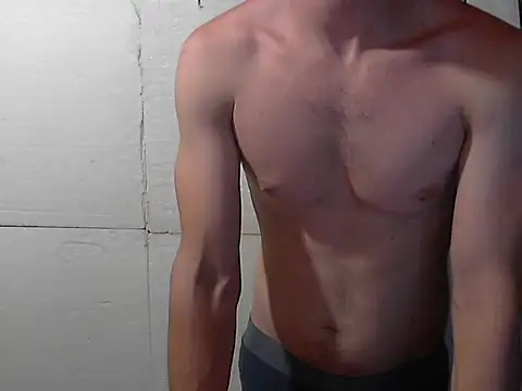 Snapshot of Alwaysahard chatting on July 15, 2026, 11:32 pm Alwaysahard online show from July 15, 2026, 11:32 pm