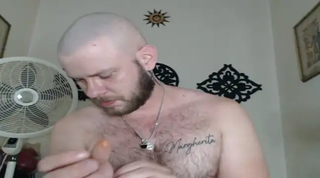 Snapshot of TONY_WHITE_7 chatting on December 4, 2024, 12:08 am TONY WHITE 7 online show from December 4, 2024, 12:08 am