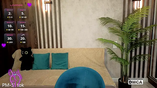 Snapshot of Holl1Would chatting on February 23, 2026, 7:22 pm Holl1Would online show from February 23, 2026, 7:22 pm