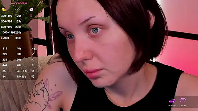 LianaFord online show from February 7, 2026, 3:21 am