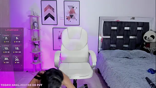 victoria castillo1 online show from March 2, 2025, 1:47 am