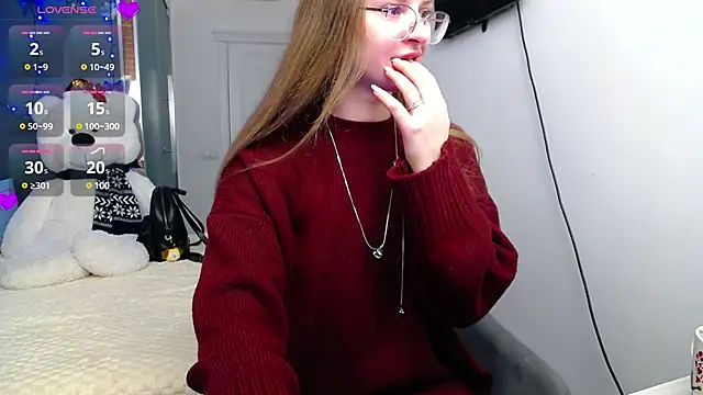 KateJonson online show from January 23, 2025, 1:56 pm