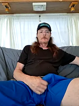 truckerlove69 online show from April 24, 2026, 3:14 pm