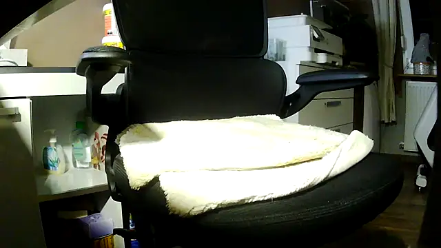 suedel65 online show from January 13, 2026, 2:50 am