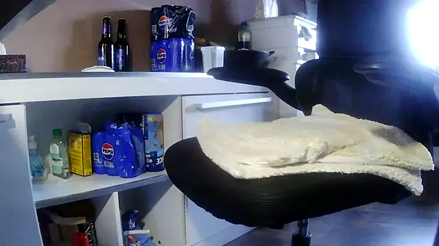 suedel65 online show from February 6, 2026, 4:21 pm