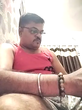Desi Londa 143 online show from May 10, 2026, 2:06 am