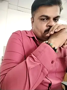 Desi Londa 143 online show from May 13, 2026, 8:12 am