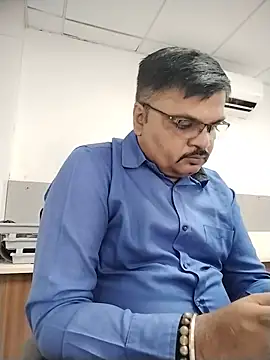 Desi Londa 143 online show from May 29, 2026, 3:59 am