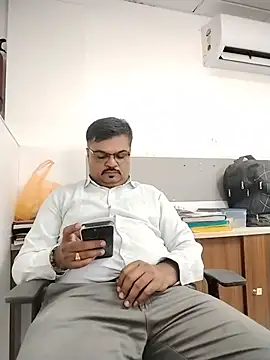Desi Londa 143 online show from June 9, 2026, 6:36 am