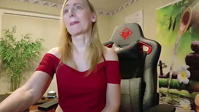 HotLana69 online show from March 19, 2026, 6:45 pm