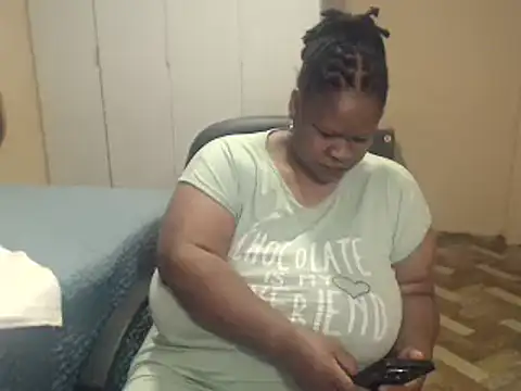 sweetnoziexx online show from May 6, 2026, 5:14 am