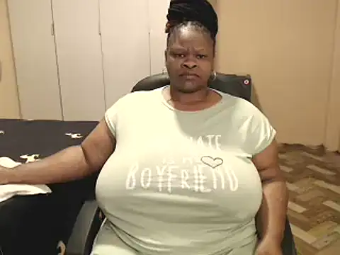 sweetnoziexx online show from June 15, 2026, 3:53 am