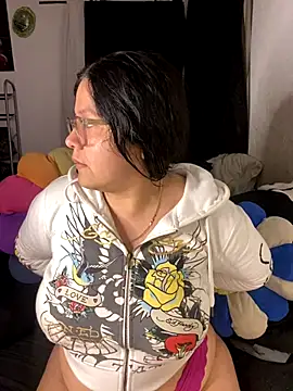 MsConejitaa online show from October 11, 2025, 12:04 pm