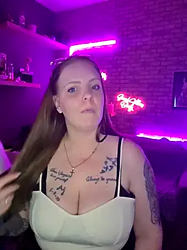 Melissa1994- online show from April 19, 2026, 9:06 pm