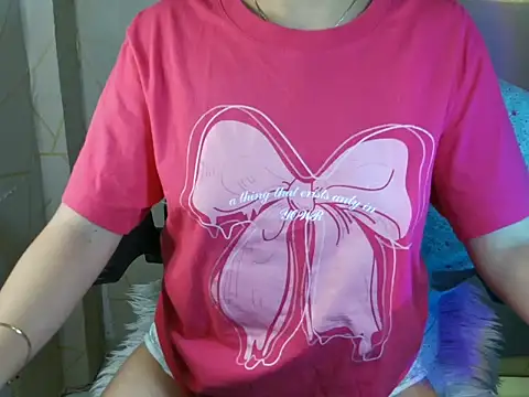 Snapshot of Sweet_kitty60xx chatting on November 28, 2025, 8:17 am Sweet kitty60xx online show from November 28, 2025, 8:17 am