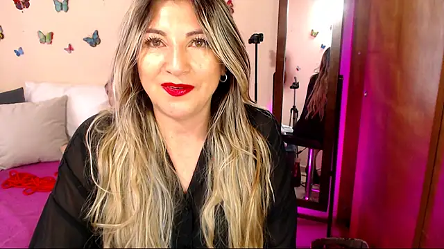 Jolie-Mature online show from March 7, 2026, 10:51 pm