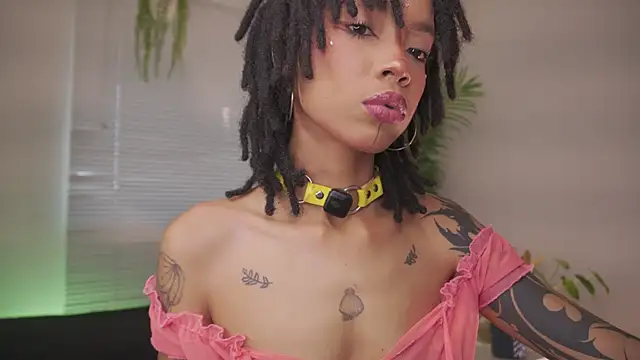 Snapshot of Cooper-Reds chatting on February 8, 2026, 6:22 pm Cooper-Reds online show from February 8, 2026, 6:22 pm