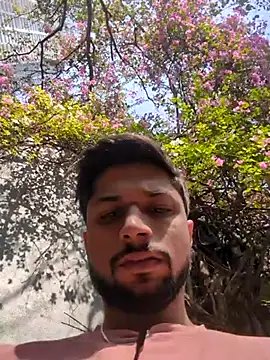  IRRESISTIBLE  online show from November 18, 2025, 7:02 am