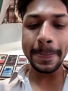  IRRESISTIBLE  online show from April 3, 2026, 7:06 am