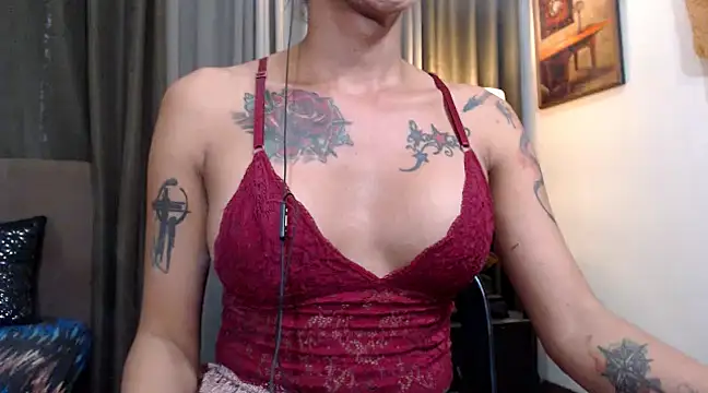 Snapshot of TSnaughtyBIGCOCK chatting on March 9, 2025, 11:14 pm TSnaughtyBIGCOCK online show from March 9, 2025, 11:14 pm