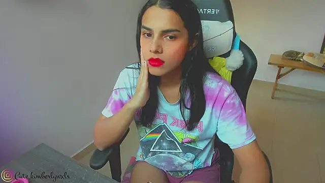 Snapshot of Kim_Wexler chatting on January 13, 2025, 10:35 pm Kim Wexler online show from January 13, 2025, 10:35 pm