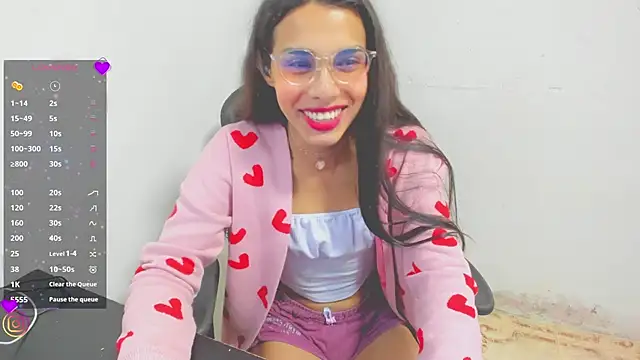 Kim Wexler online show from December 1, 2025, 3:22 am