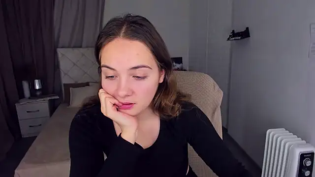 KristinaLoison online show from December 10, 2024, 7:11 pm