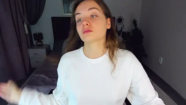 KristinaLoison online show from January 12, 2025, 4:18 pm