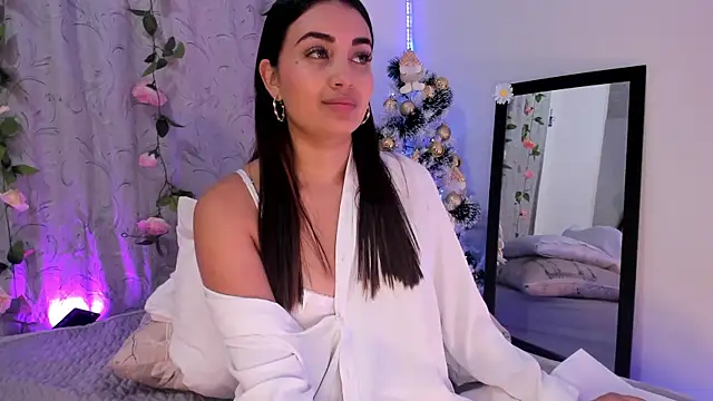 aisha es online show from December 29, 2024, 3:13 pm