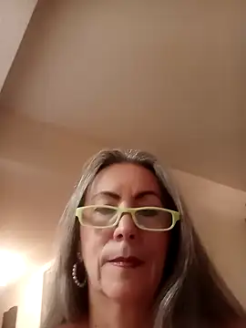 EvaRobinson online show from December 13, 2024, 5:16 am