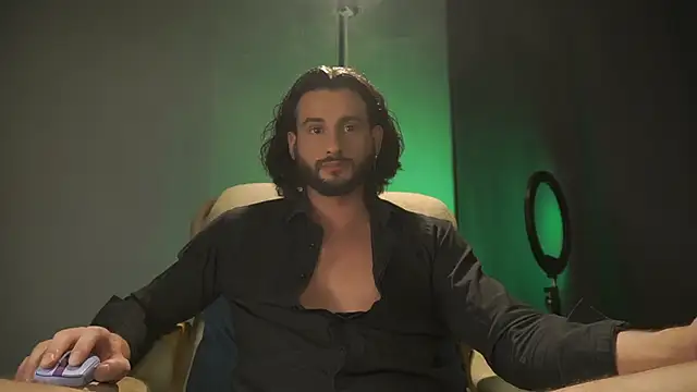 Keen   Luckystrike online show from November 9, 2025, 5:55 pm