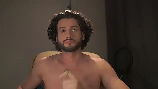 Keen   Luckystrike online show from December 5, 2025, 6:15 pm