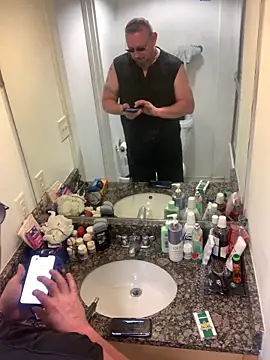 Littledick007007 online show from May 25, 2026, 7:53 pm